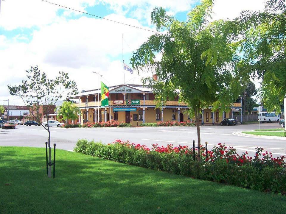 Boorowa Hotel Экстерьер фото