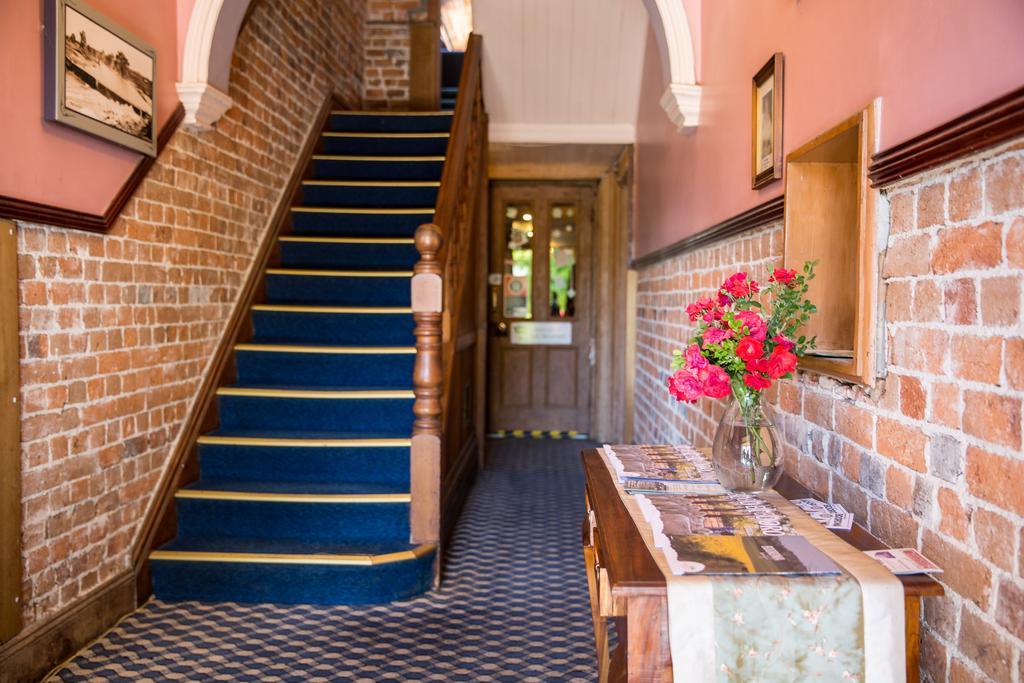 Boorowa Hotel Экстерьер фото
