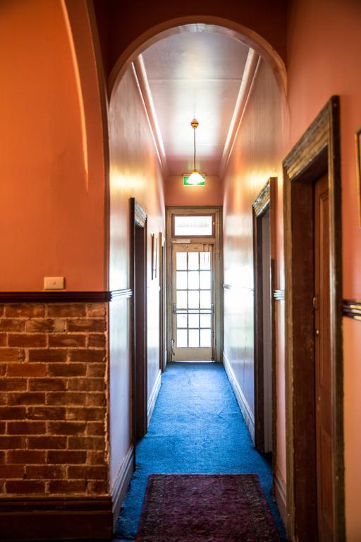 Boorowa Hotel Экстерьер фото