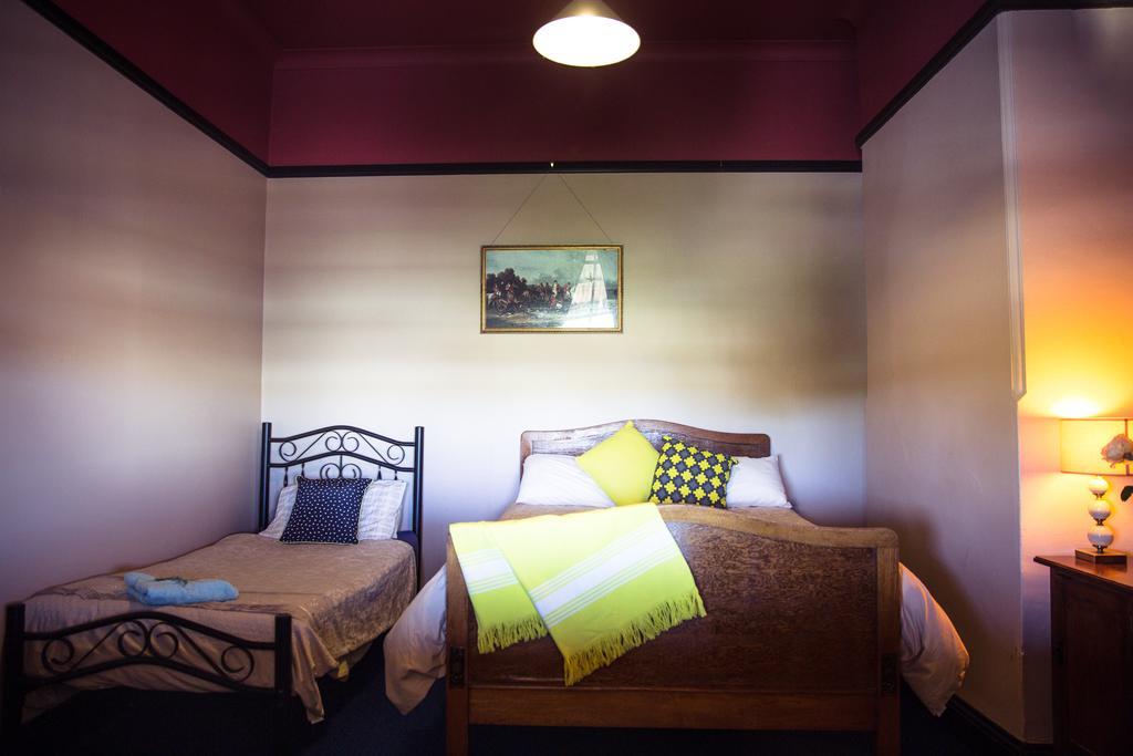 Boorowa Hotel Экстерьер фото