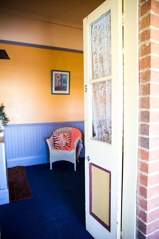Boorowa Hotel Экстерьер фото