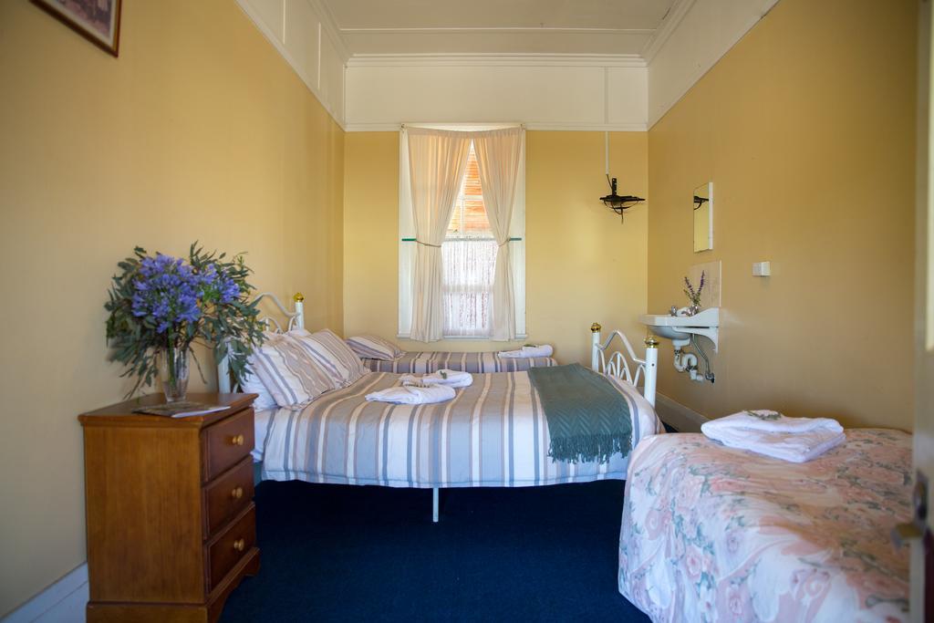 Boorowa Hotel Экстерьер фото