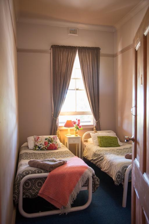 Boorowa Hotel Экстерьер фото