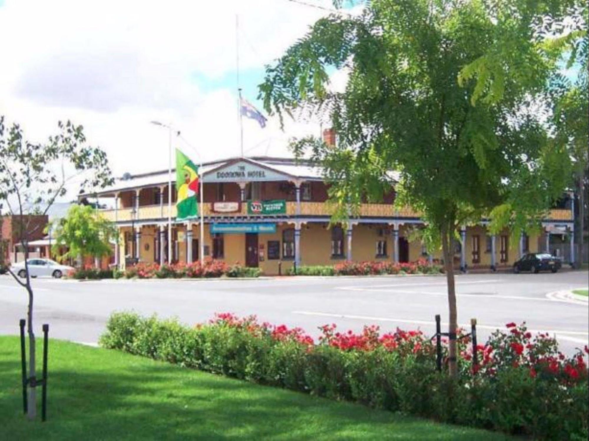 Boorowa Hotel Экстерьер фото